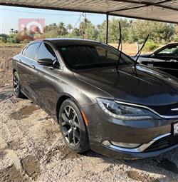 کرایسلەر 200